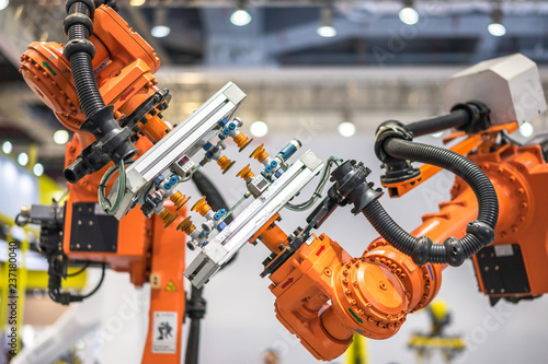 Obraz na płótnie robot arm in factory