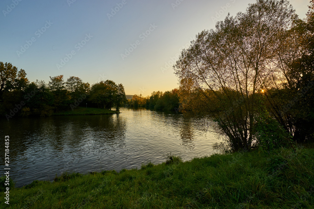 Weinberge und Mainaue im Abt-Degen-Weintal bei Ziegelanger, Ortsteil von Zeil am Main, Kreis Haßberge, Landkreis Hassberge, Unterfranken, Franken, Bayern, Deutschland.