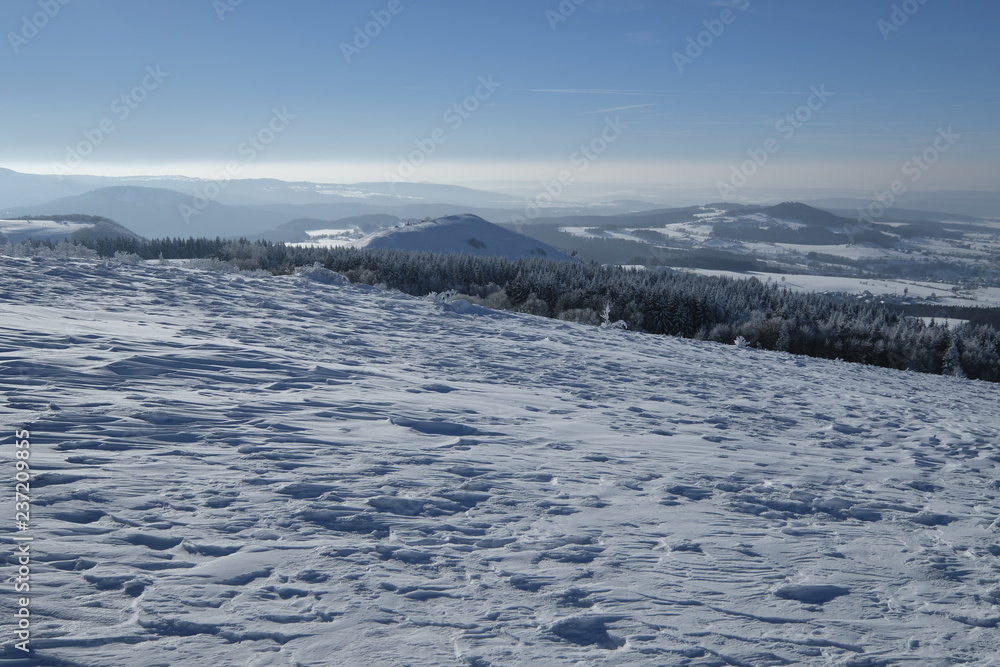 Die Wasserkuppe in der Rhön im Winter, Biosphärenreservat Rhön, Hessen, Deutschland