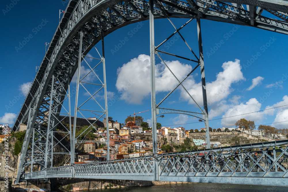 Obraz premium view of ribeira district from dom luise bridge in porto city