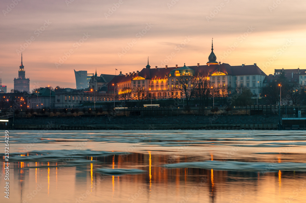 Warsaw, Poland. Views of capital of Poland et evening over Vistula river prom Praga side of the river.