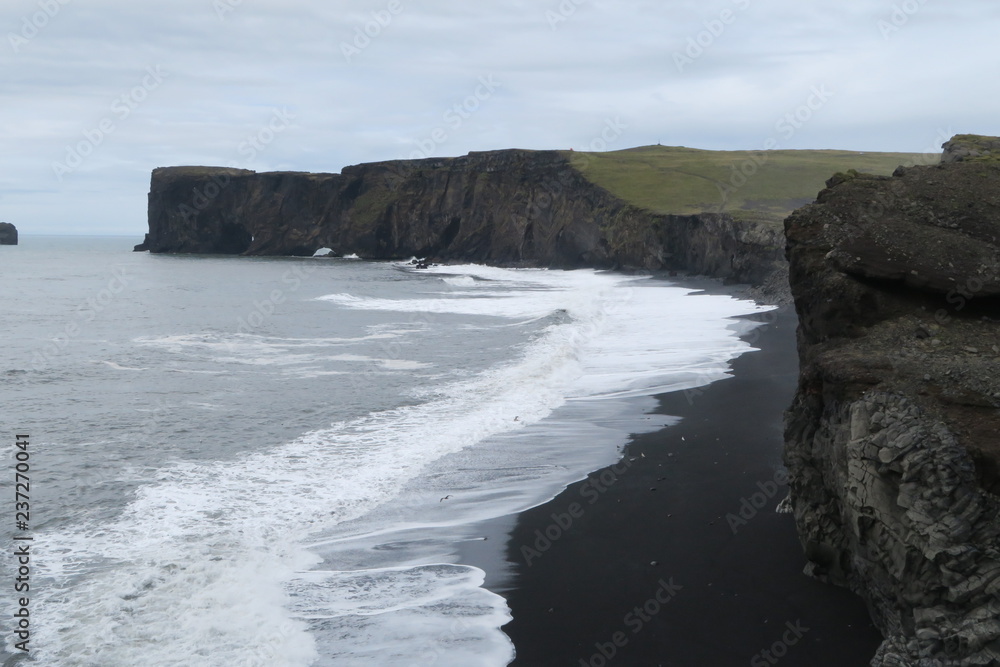Schwarzer Strand aus Island - Vik Schwarzer Strand aus Island - Vik