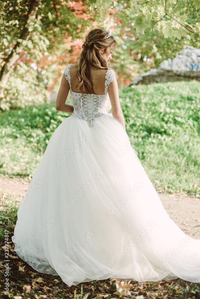bride from the back bride from the back