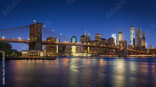Fototapeta Naklejka Na Ścianę i Meble -  Brooklyn Bridge and Lower Manhattan, New York City, USA
