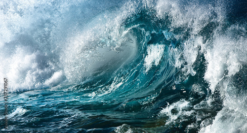 sea and waves © Sergei