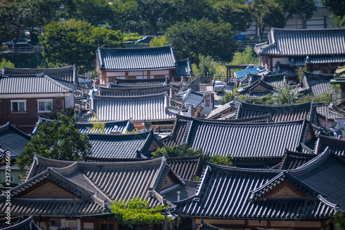 take a picture of the view of Hanok Village in Jeonju