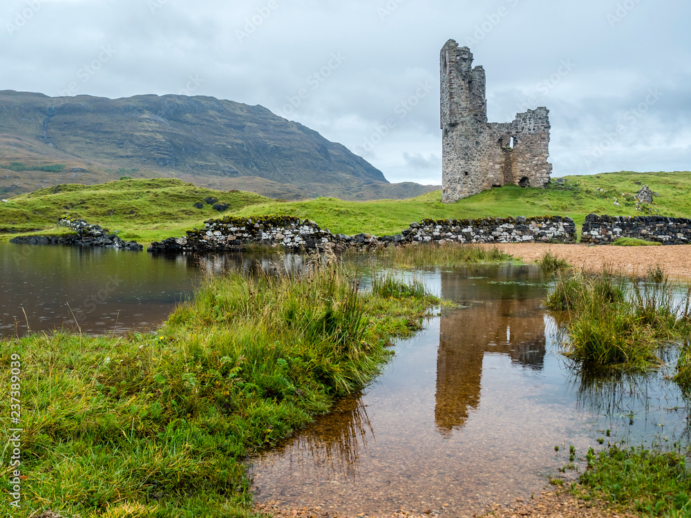 UK, Scotland, Highland, Loch Asynt, Ardvreck Castle ruin UK, Scotland, Highland, Loch Asynt, Ardvreck Castle ruin