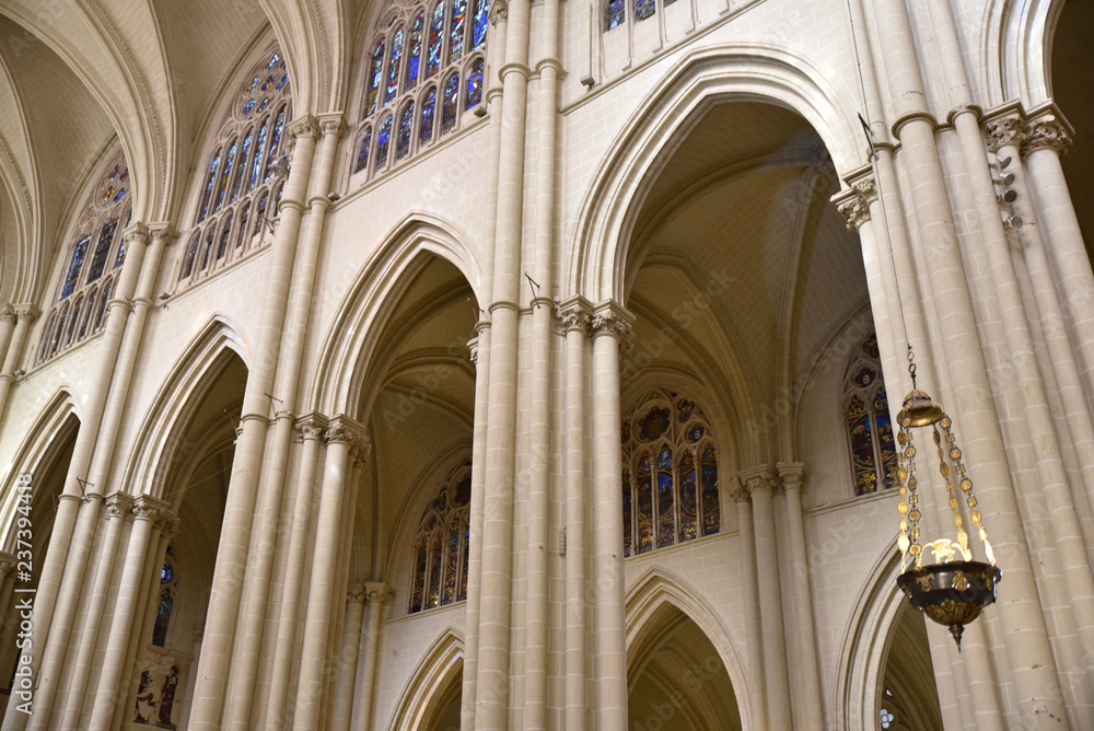 Nef gothique de la cathédrale de Tolède, Espagne