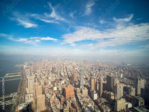 Landscape from One World Trade Center in New York City © 智大 永井