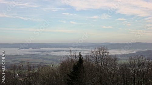 Blick vom Meißner Richtung Werra und Eschwege bei Inversionswetterlage © Schmutzler-Schaub