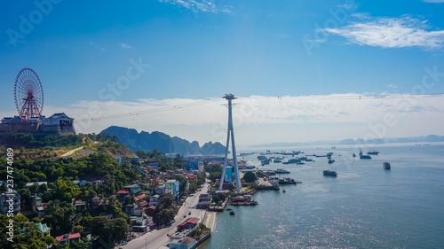 Tableau sur toile Panorama of the bay Ha Long. Sea, city and cable car. Vietnam