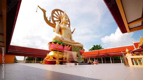 tourist travel in Wat Phra Yai (Phar Yai temple) or big buddha in Samui island, 4k time-lapse photo