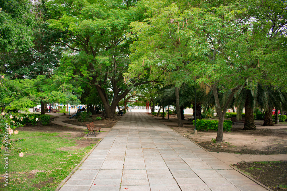 Plaza, Saens Peña
