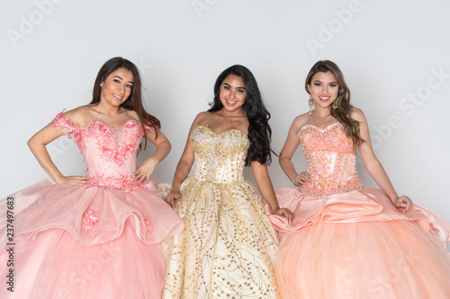 Teen Girls In Quinceanera Dresses