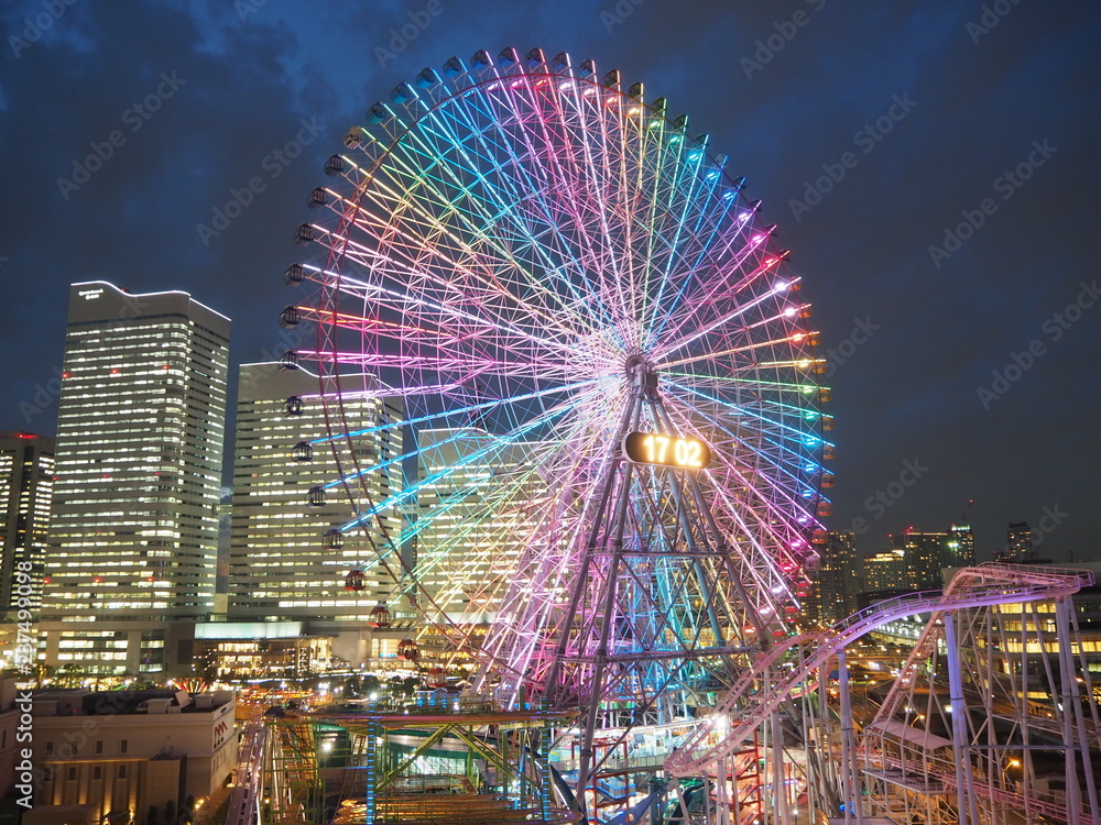 都市景観 横浜 みなとみらい 観覧車 Stock Photo Adobe Stock