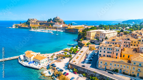 Fototapeta Naklejka Na Ścianę i Meble -  Panoramic view of Kerkyra, capital of Corfu island, Greece