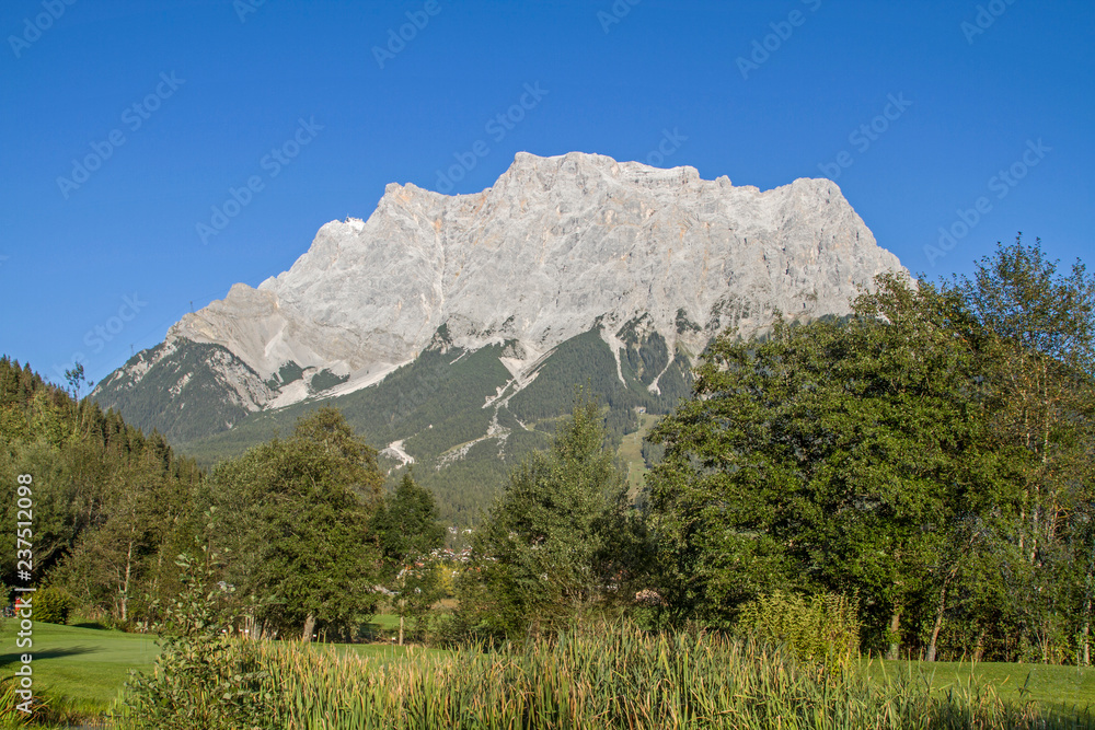 Zugspitzblick in Tirol