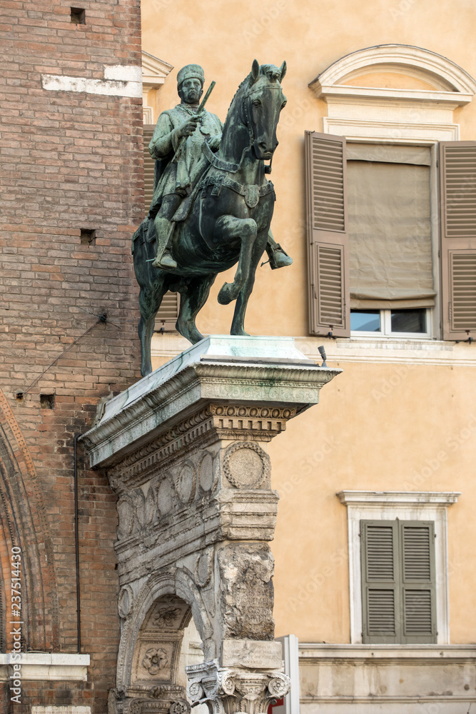 Statue of Marquis Niccolo III d´Este at Palazzo Municipale/ Town Hall / on Corso Martiri della Liberta in Ferrara ( Emilia-Romagna ) , northern Italy