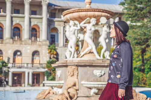 Wallpaper Mural woman in the park Torontodigital.ca