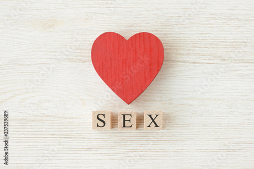 Schilderij op canvas ハートのオブジェとセックスのロゴ