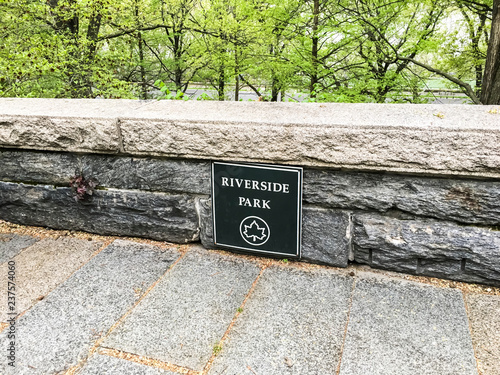 Slika na platnu riverside park in the early morning at New York, US