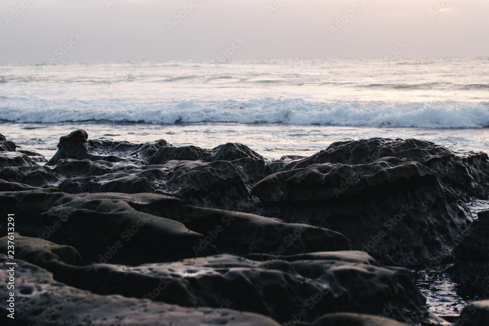 Crushing waves