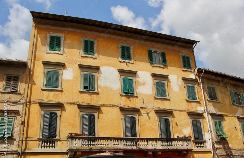 Fototapeta premium Building in Pisa, Italy