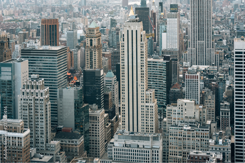 Fototapeta premium View of buildings in Midtown Manhattan, New York City