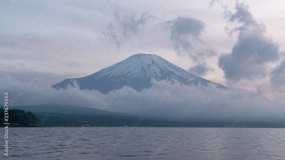 Mt. Fuji over Lake Yamanaka at Sunset (time lapse/zoom in) Mt. Fuji over Lake Yamanaka at Sunset (time lapse/zoom in)