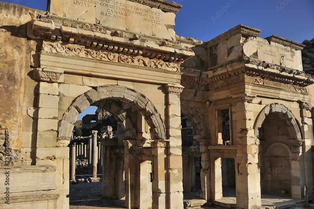 Obraz premium The ruins of the ancient city.