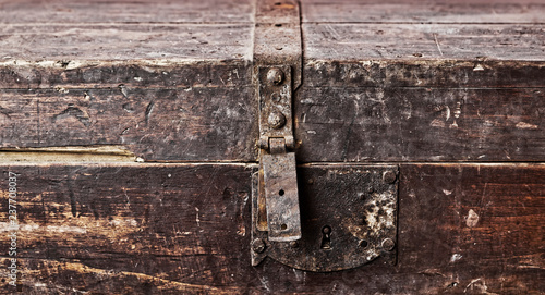 Old trunk closeup closed