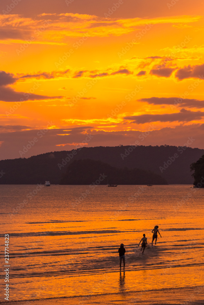 Fototapeta premium sunset on the sea