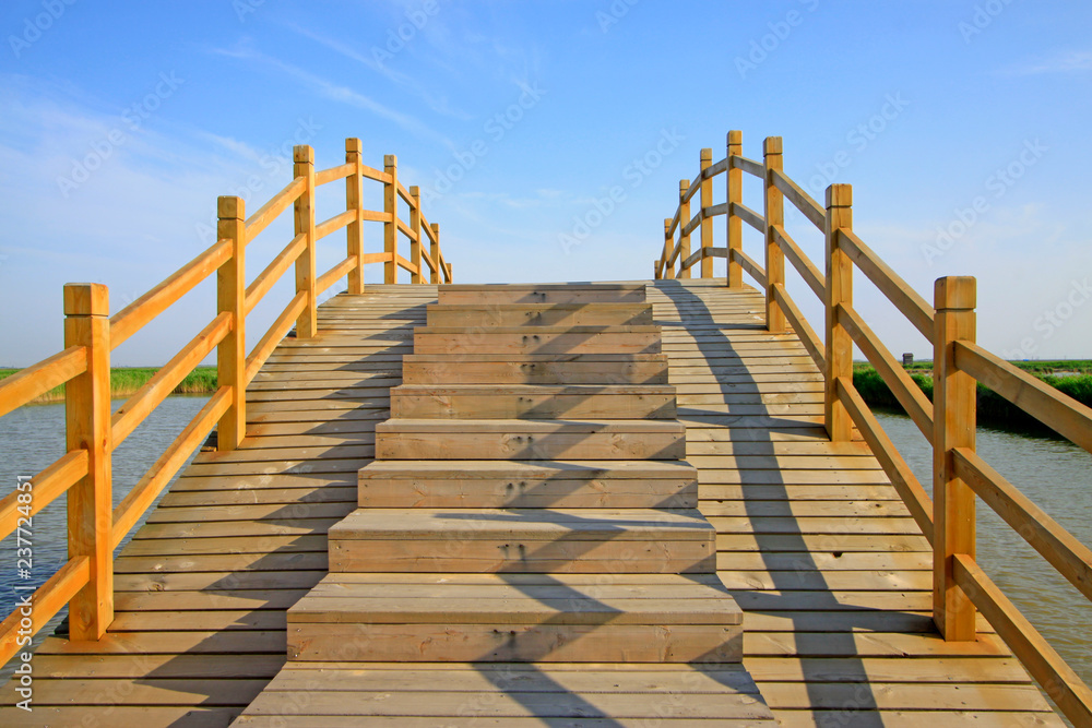 Obraz premium wooden bridge