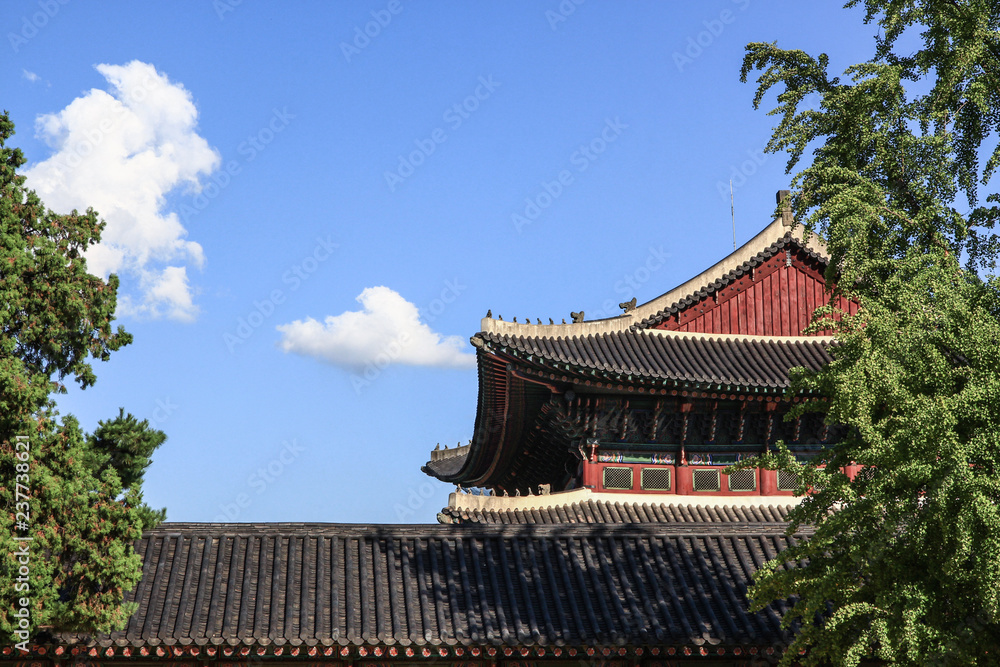 Gyeonghoeru of Gyeongbokgung palace in Seoul, Korea. Gyeonghoeru of Gyeongbokgung palace in Seoul, Korea.