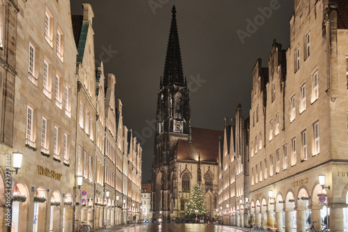 Münster, Prinzipalmarkt mit Lambertikirche