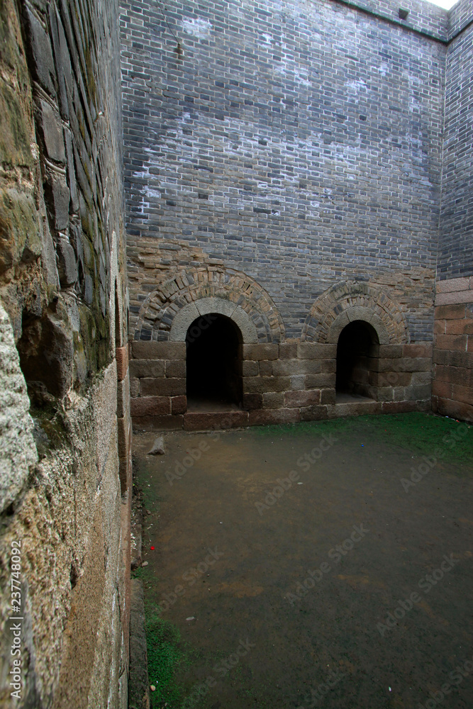 Obraz premium China's ancient city wall building landscape