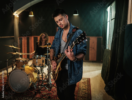 Wallpaper Mural Music band having rehearsal Torontodigital.ca