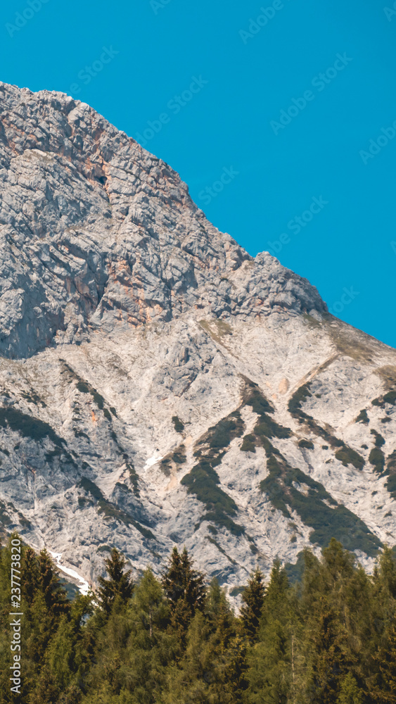 Smartphone HD wallpaper of beautiful alpine view near Leogang - Tyrol - Austria