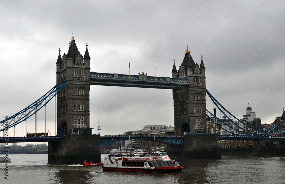 Fototapeta premium Tower bridge in London, Historical monument