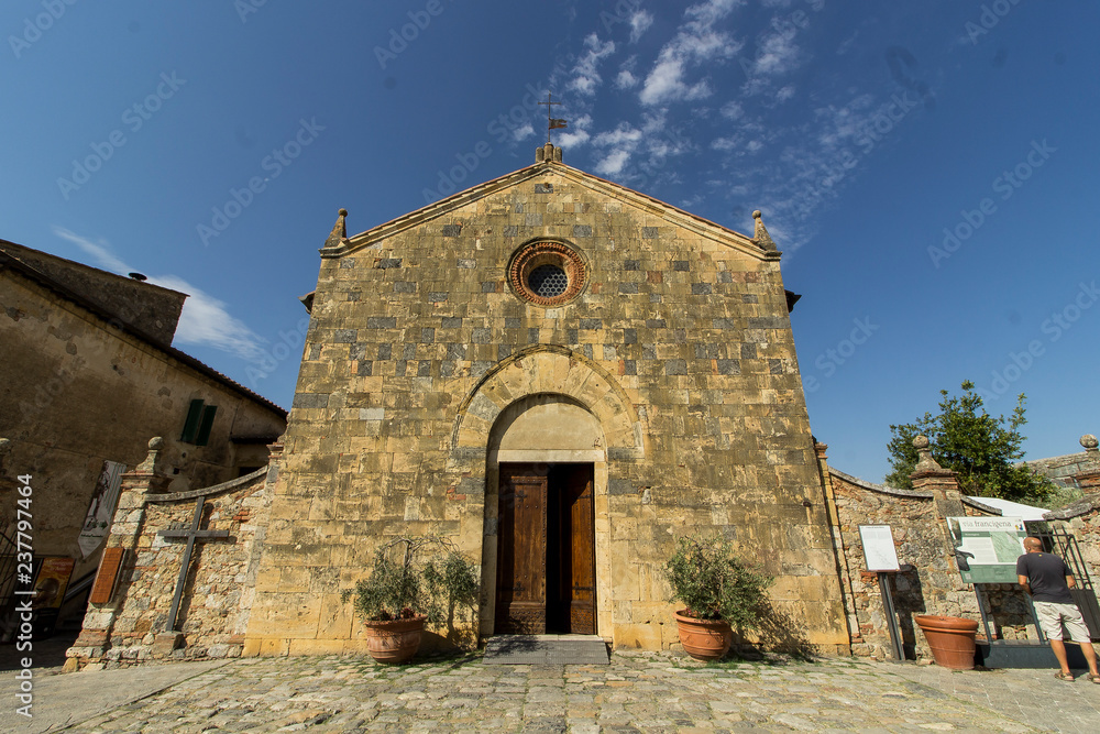 Chiesa monteriggioni Chiesa monteriggioni