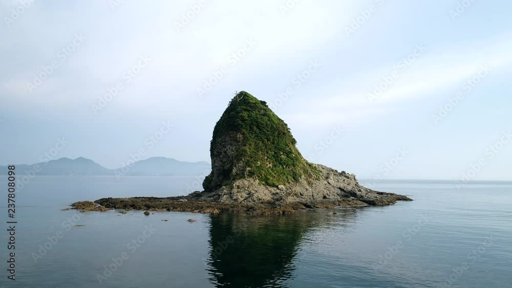 海 島 海 島