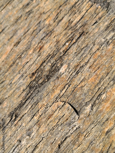 détail des multicouches d'un rocher
