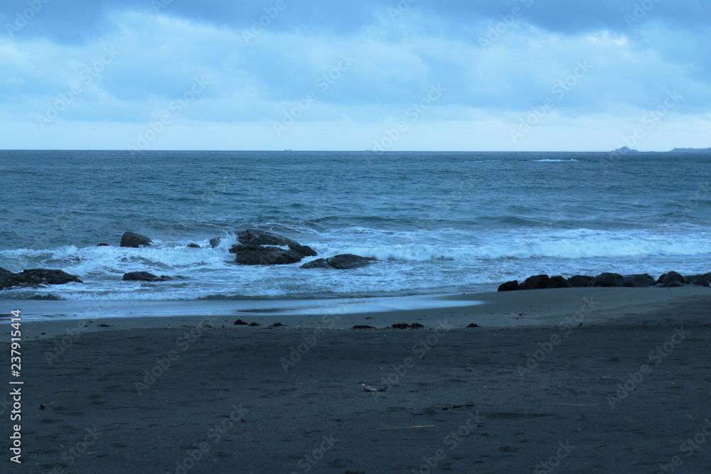 Fototapeta premium 夕暮れのビーチ