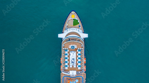 Cuadro en lienzo Aerial view large cruise ship at sea, Passenger cruise ship vessel, sailing across the Gulf of Thailand