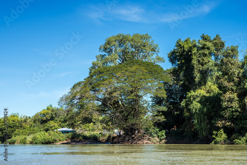 Laos - Nakasong - die 4000 Inseln - Liphi Wasserfälle (Somphamit) photo