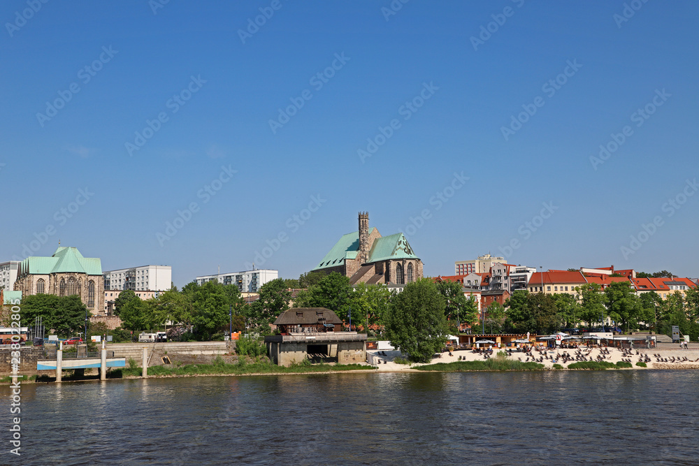 Dom und Wallonerkirche in Magdeburg Dom und Wallonerkirche in Magdeburg