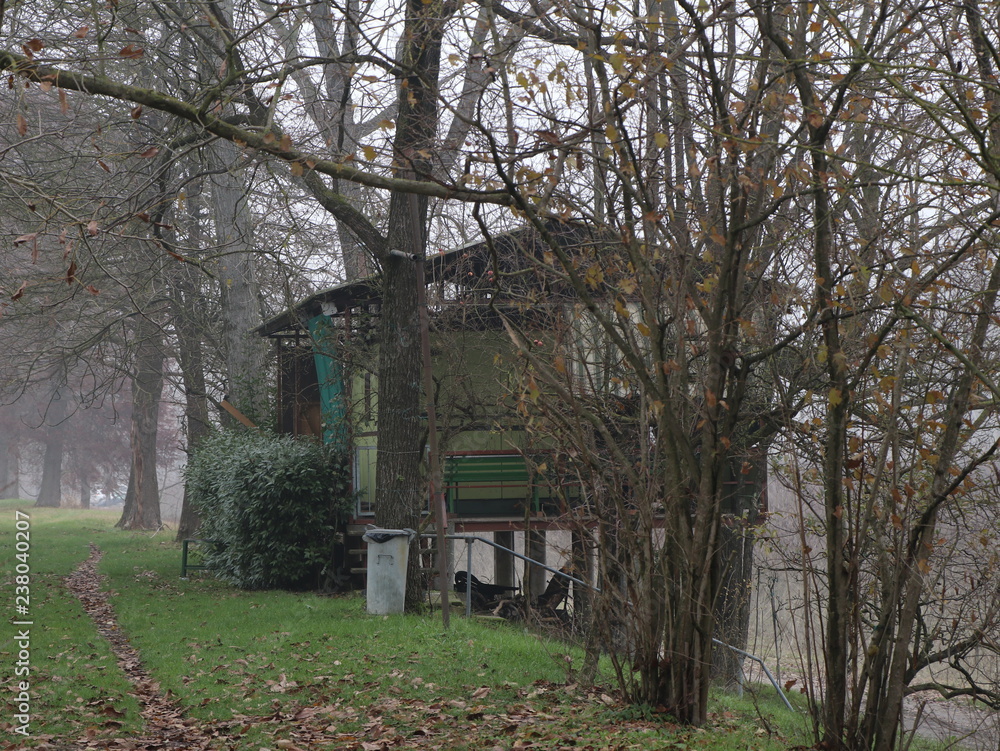 Casetta sul fiume po'