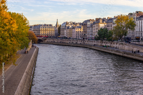 Buildings and Sena River sidewalk