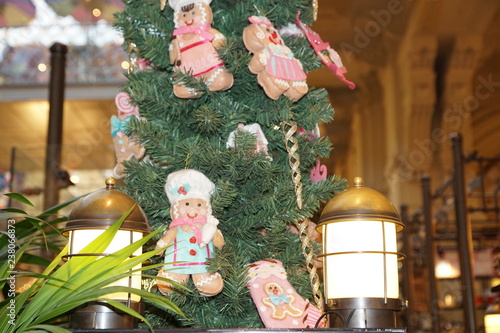 Christmas tree with toys