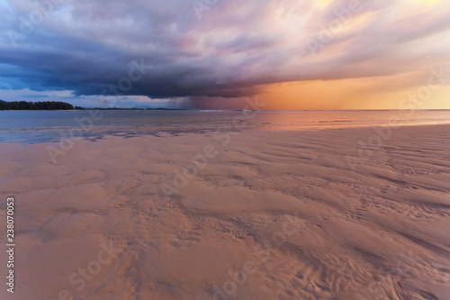 Fototapeta Naklejka Na Ścianę i Meble -  Tropical beach in sunset